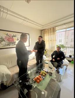 春節(jié)前夕酒泉市國(guó)資委領(lǐng)導(dǎo)看望慰問(wèn)敦煌種業(yè)老干部老黨員、困難職工