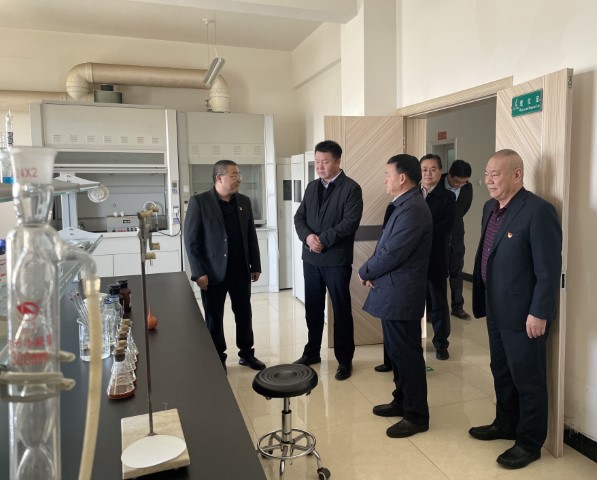 酒泉市政府黨組成員、副市長(zhǎng)哈里別克來(lái)敦煌種業(yè)調(diào)研指導(dǎo)工作